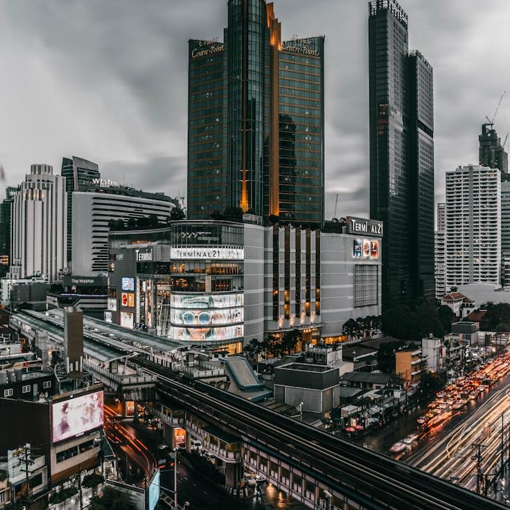 Sophie Martin - Expat family life guide in France